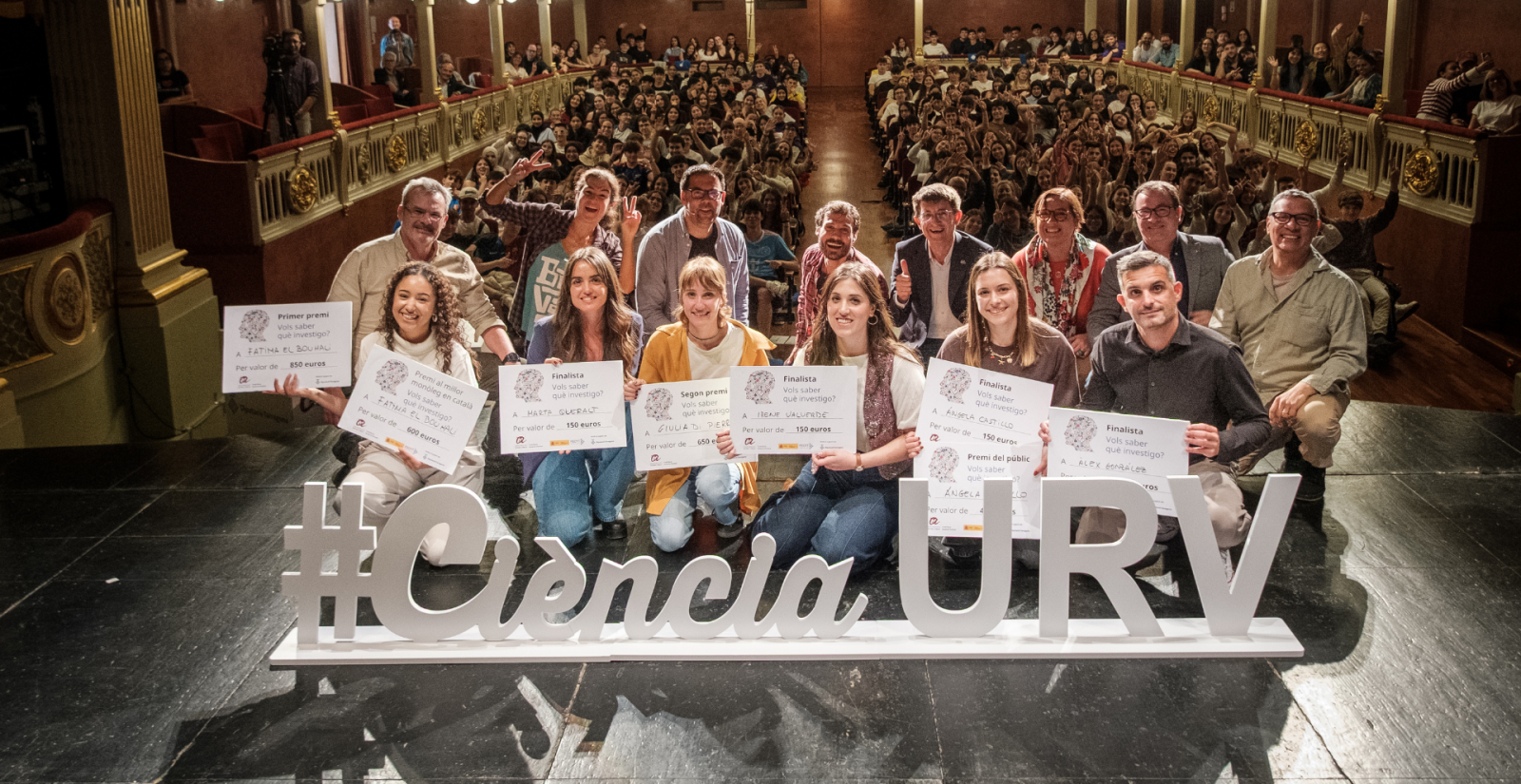 Fatima El Bouhali guanya el concurs “Vols saber què investigo?”