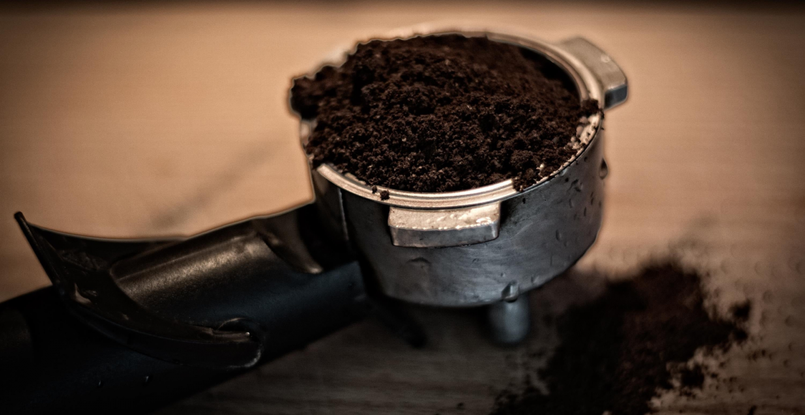 Coffee grounds can be converted into a raw material for producing biofuels