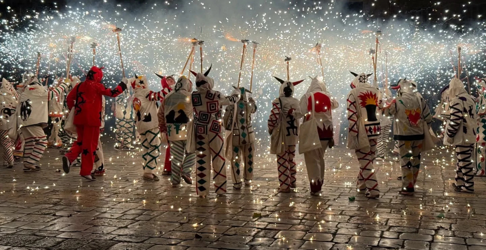 Els correfocs se celebren avui amb nits molt més caloroses que fa setanta anys